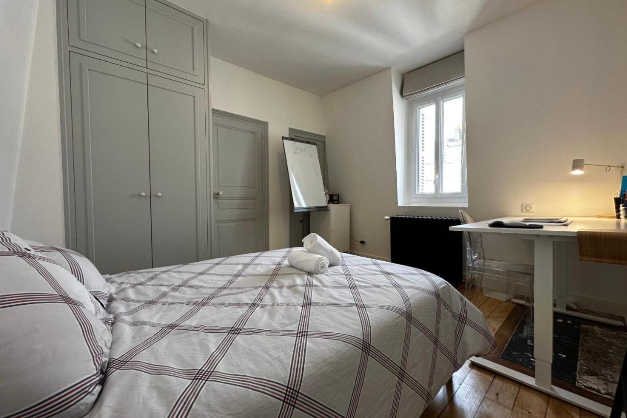 In The Beautiful Districts Of Tours A "Particular" With Great Comfort Villa Exterior photo